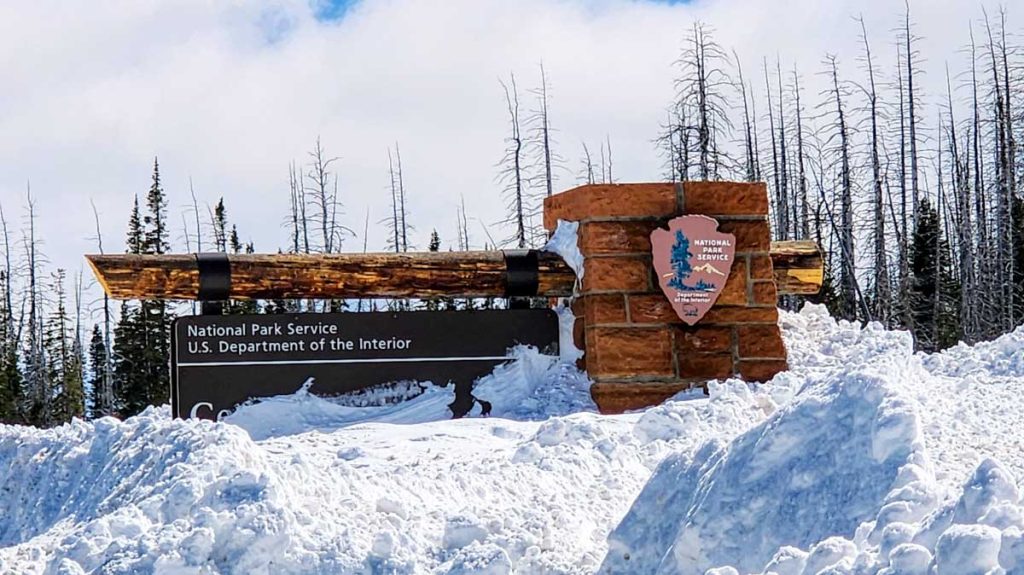 Cedar Breaks welcome sign